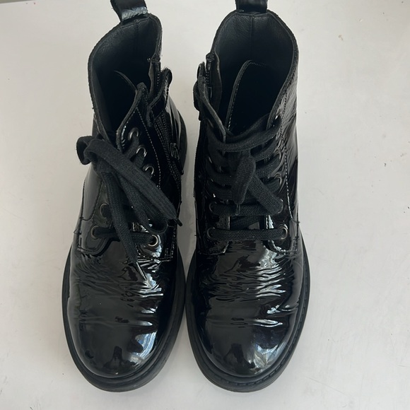 Naturino Girls' patent leather boots. - Picture 3 of 7